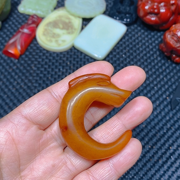 未镶嵌手链和田玉（糖玉）