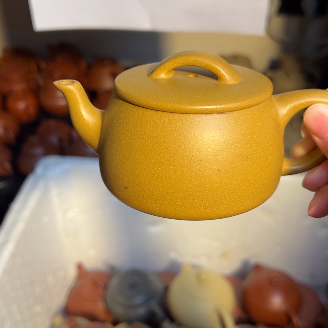 茶壶紫砂宜兴紫砂壶黄金段
