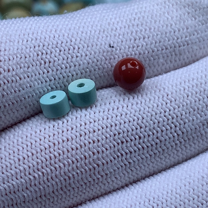 南红玛瑙未镶嵌珠宝奇石