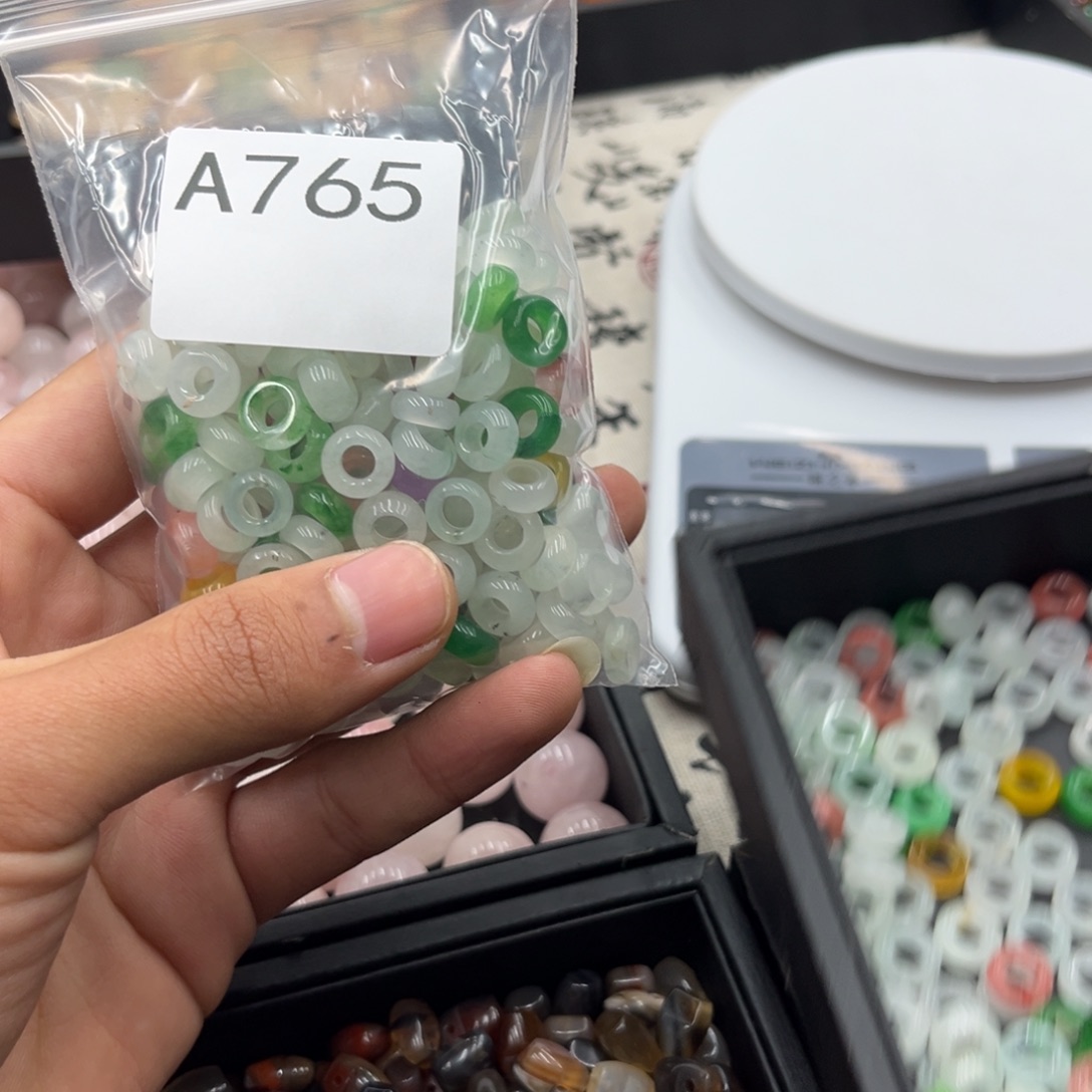 美***~玛瑙/玉髓合金颈饰