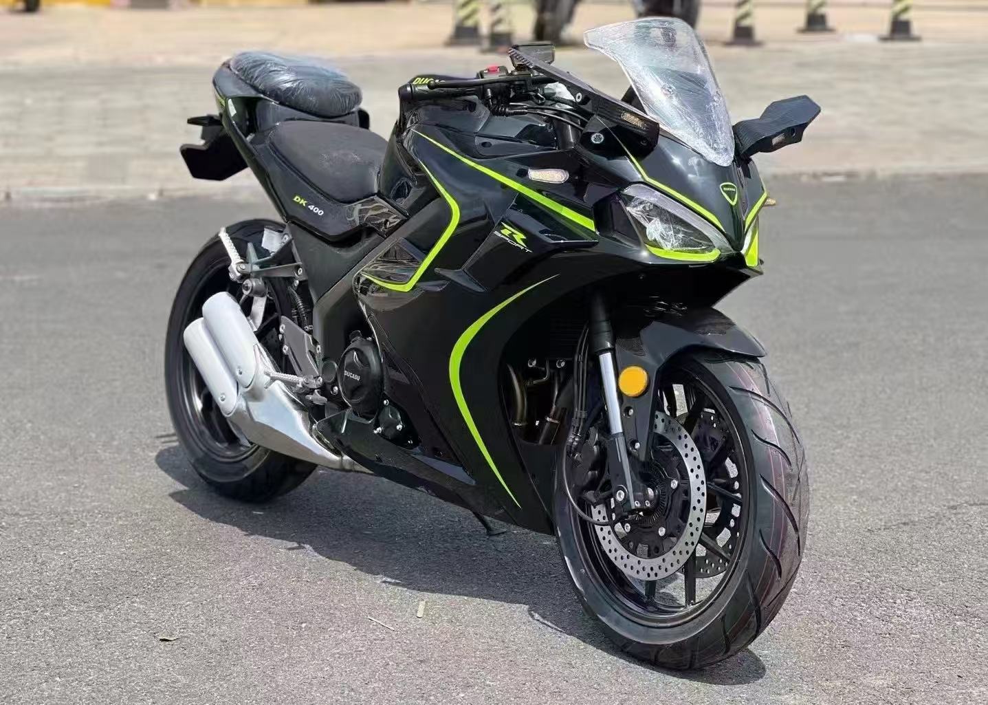 2025新款DK400单摇臂双缸水冷电喷燃油可上牌摩托车跑车