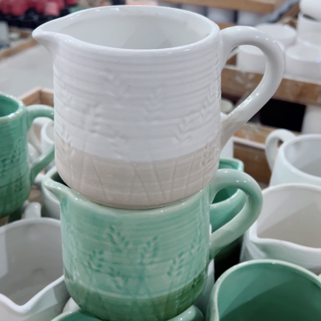 满10米包邮发货，默认打孔发货，不打孔联系客服备注。