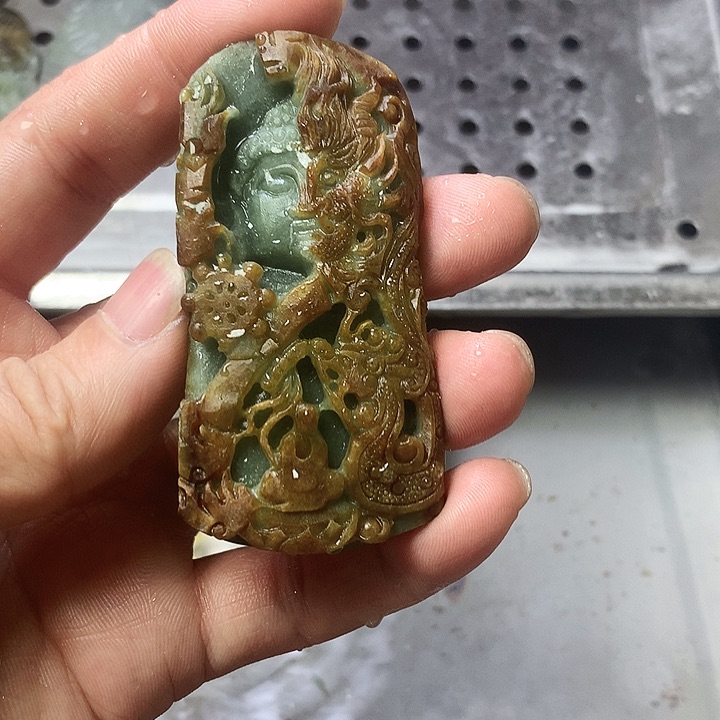 未镶嵌定制翡翠江****任缅甸翡翠黄翡一念之间