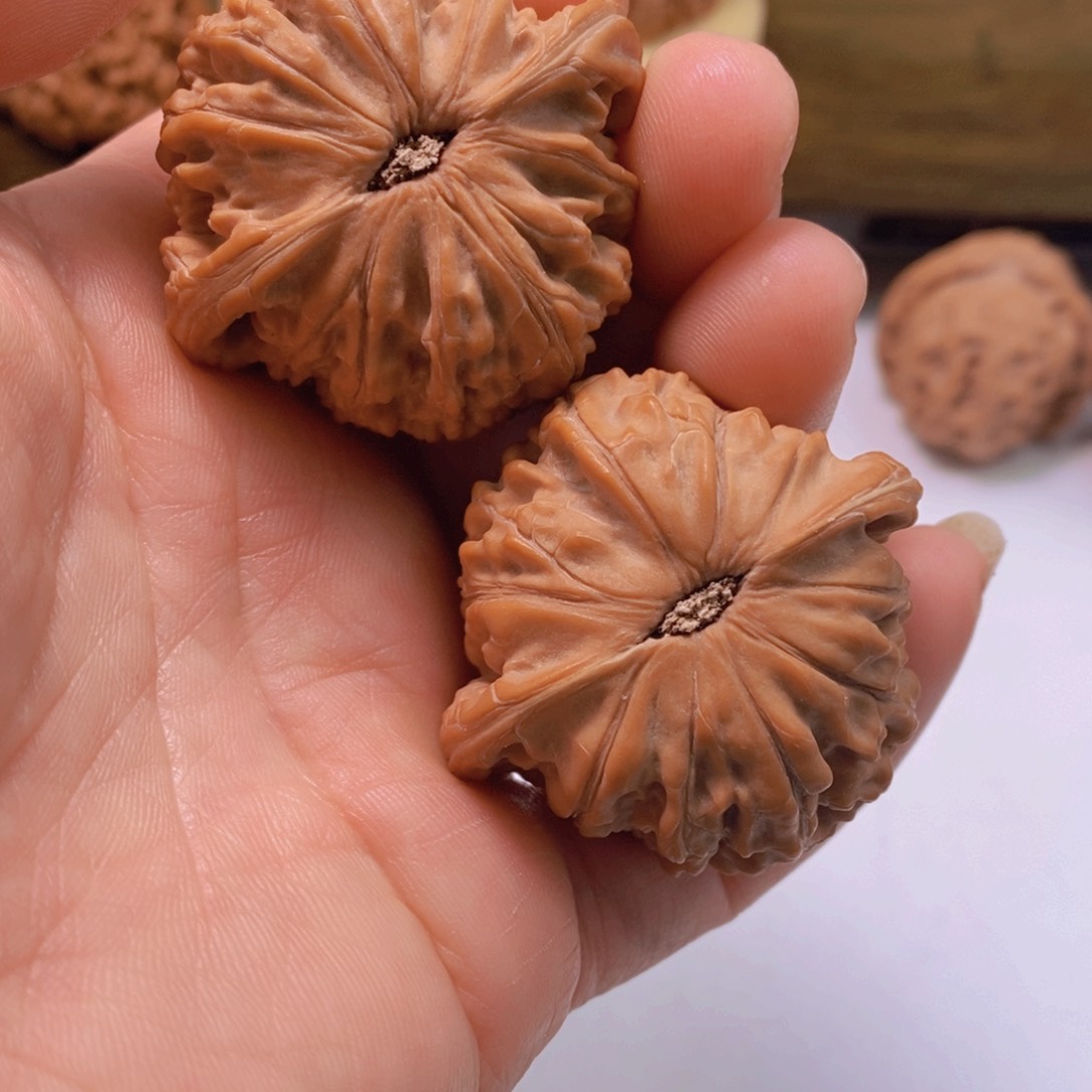文玩核桃把件用****8文玩核桃