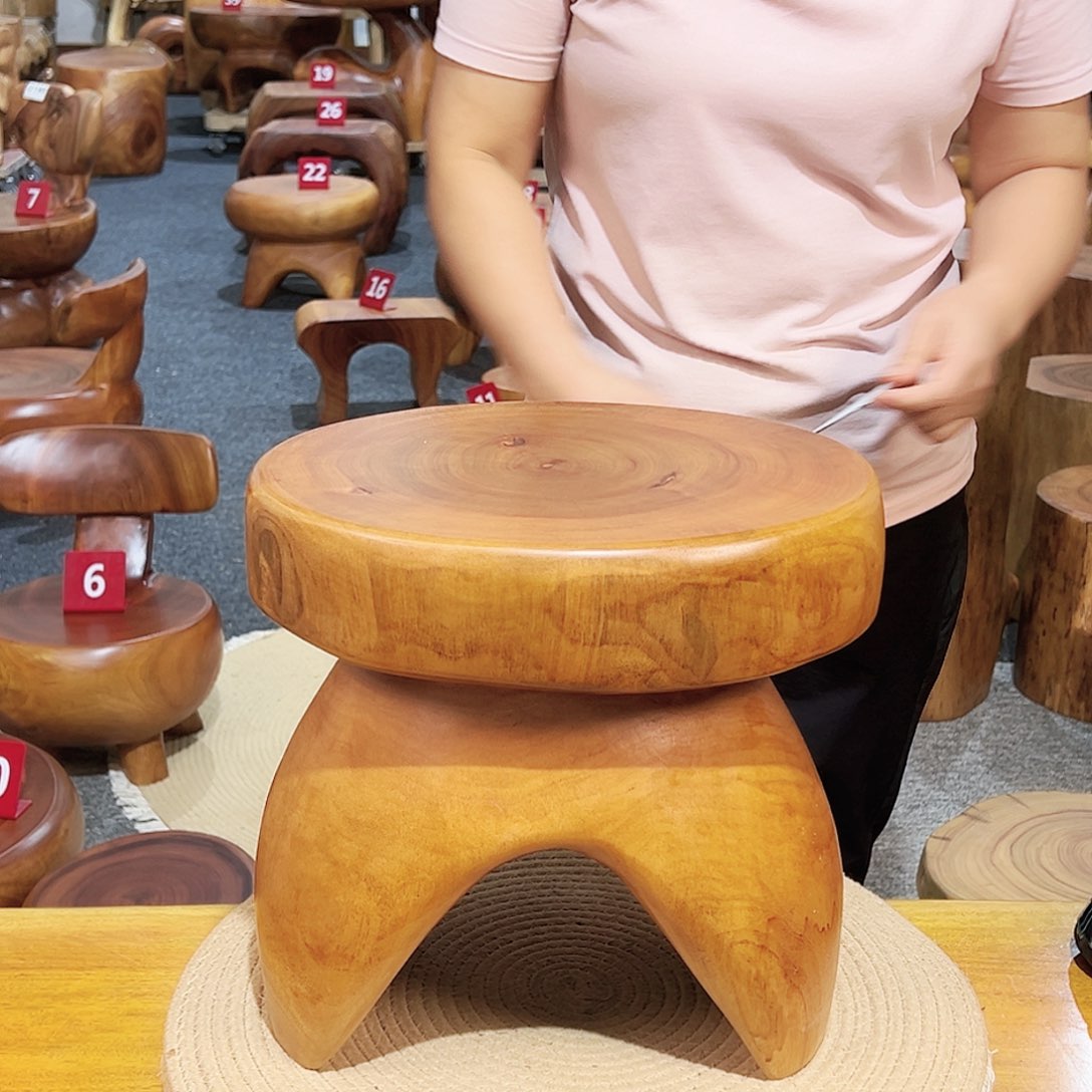 7 号香樟木尺寸：32-25-30cm