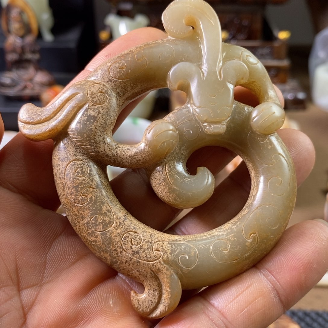 和田玉（糖玉）颈饰未镶嵌