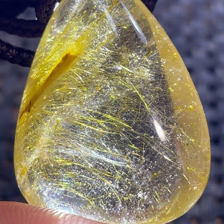 水晶颈饰未镶嵌图***。