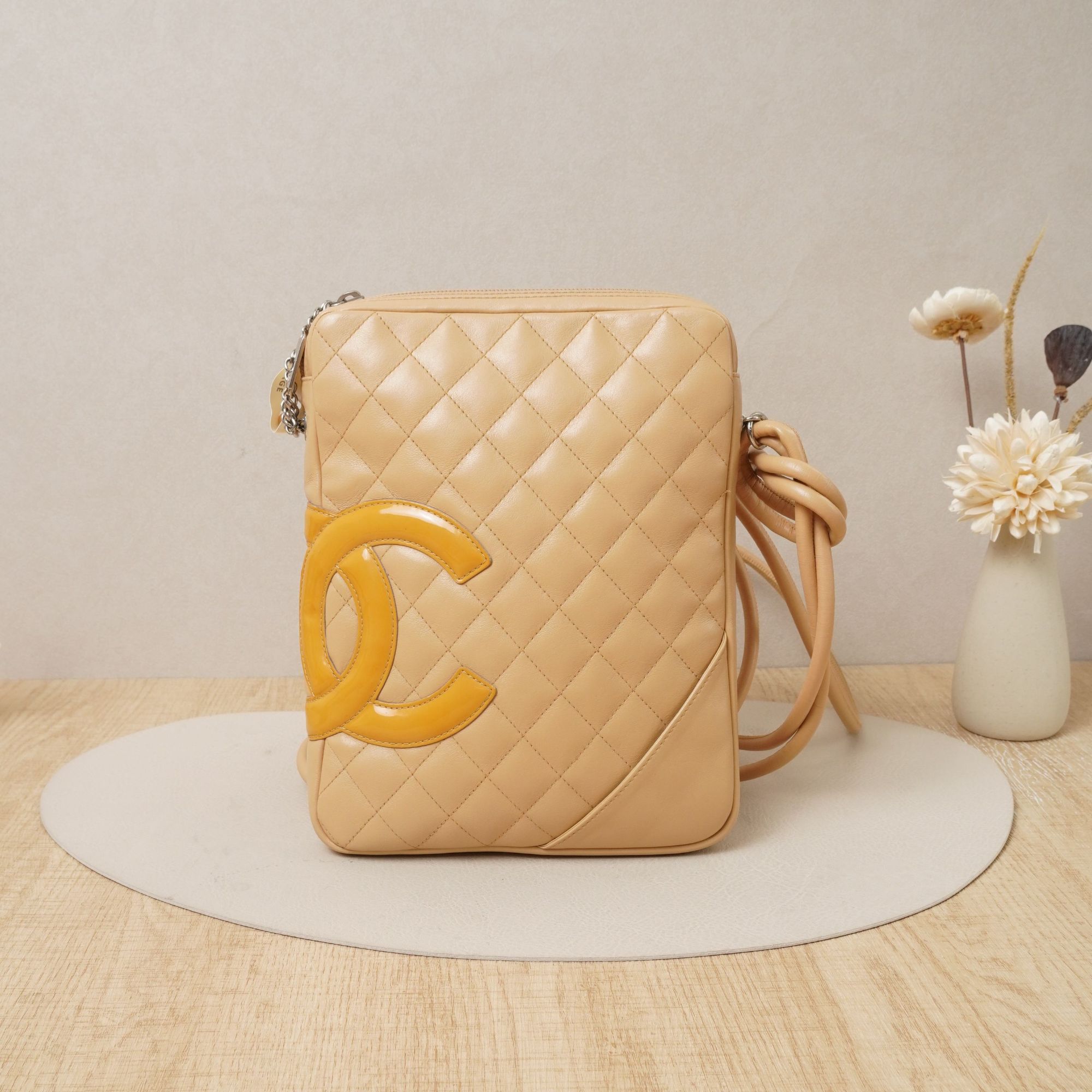 95新 Chanel/香奈儿 香奈儿康鹏斜挎奶茶色10开中号牛皮/DS037080