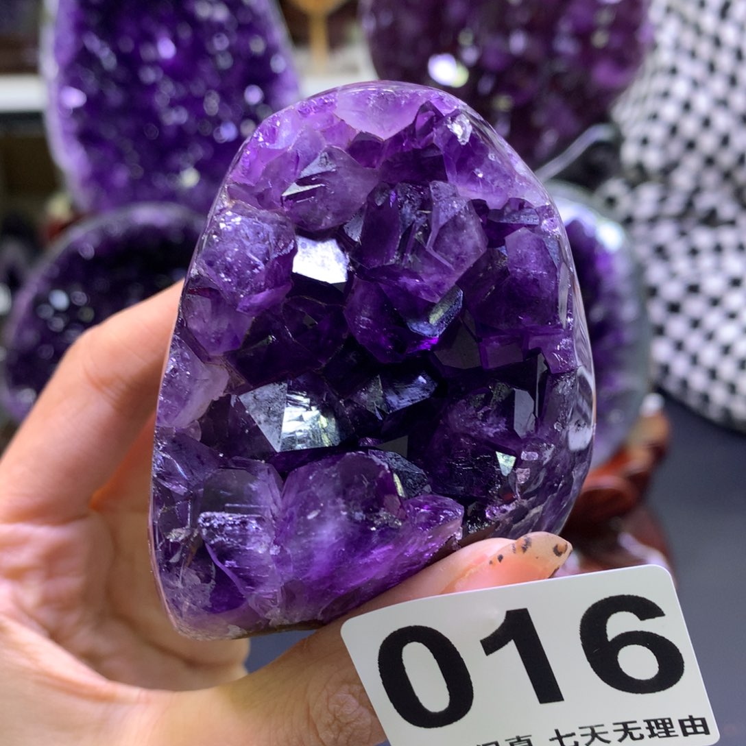 水晶摆件未镶嵌水晶