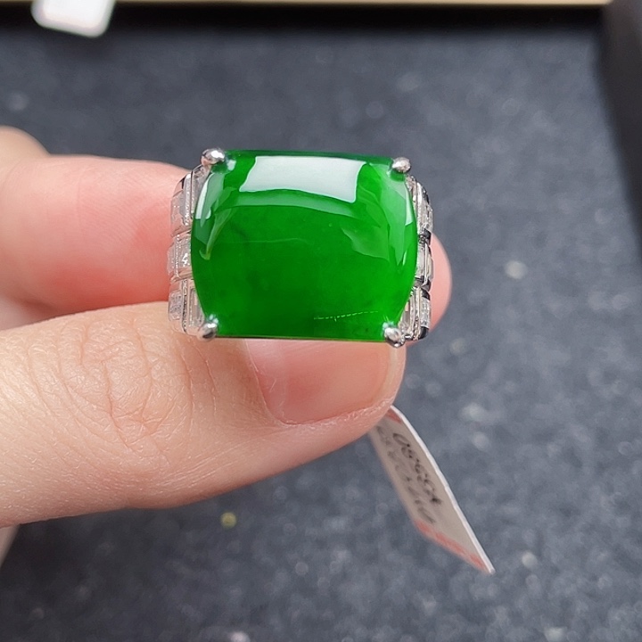 翡翠戒指银S925镶嵌天然a货翡翠没运费险2351