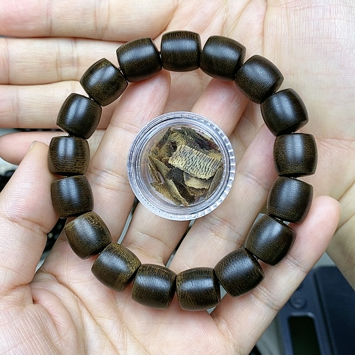 沉香沉香碎屑越南芽庄白奇楠沉水老料