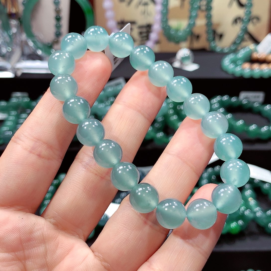 土***跑翡翠未镶嵌手链卡9.7