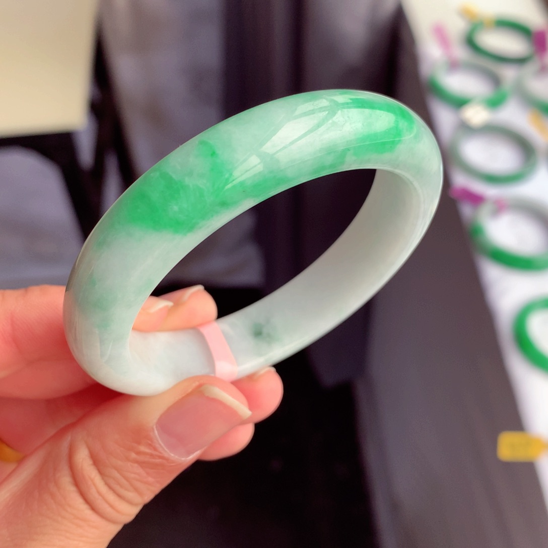 未镶嵌手镯翡翠向*一缅甸翡翠