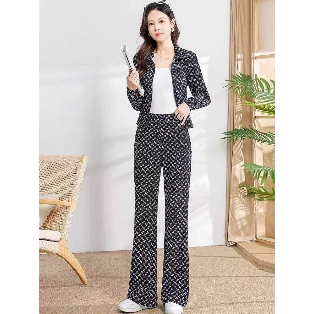 显瘦字母花休闲上衣裤子套装ZBT32798衣长50裤长103（卡码往小拍）