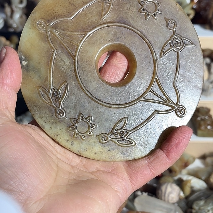 夏***軍和田玉（糖玉）未镶嵌挂件