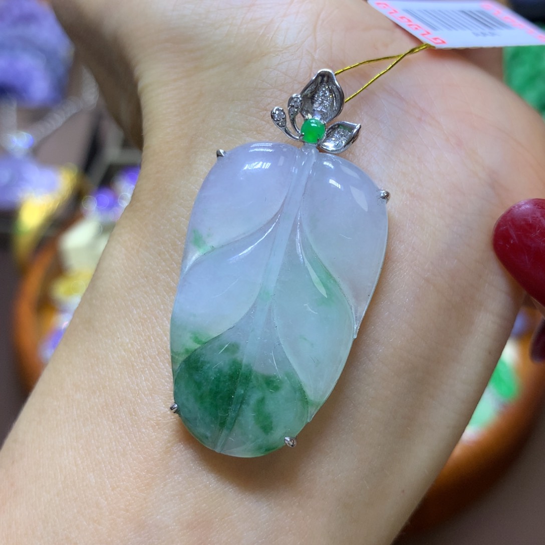 【闪购商品】翡翠颈饰18K金镶嵌翡翠