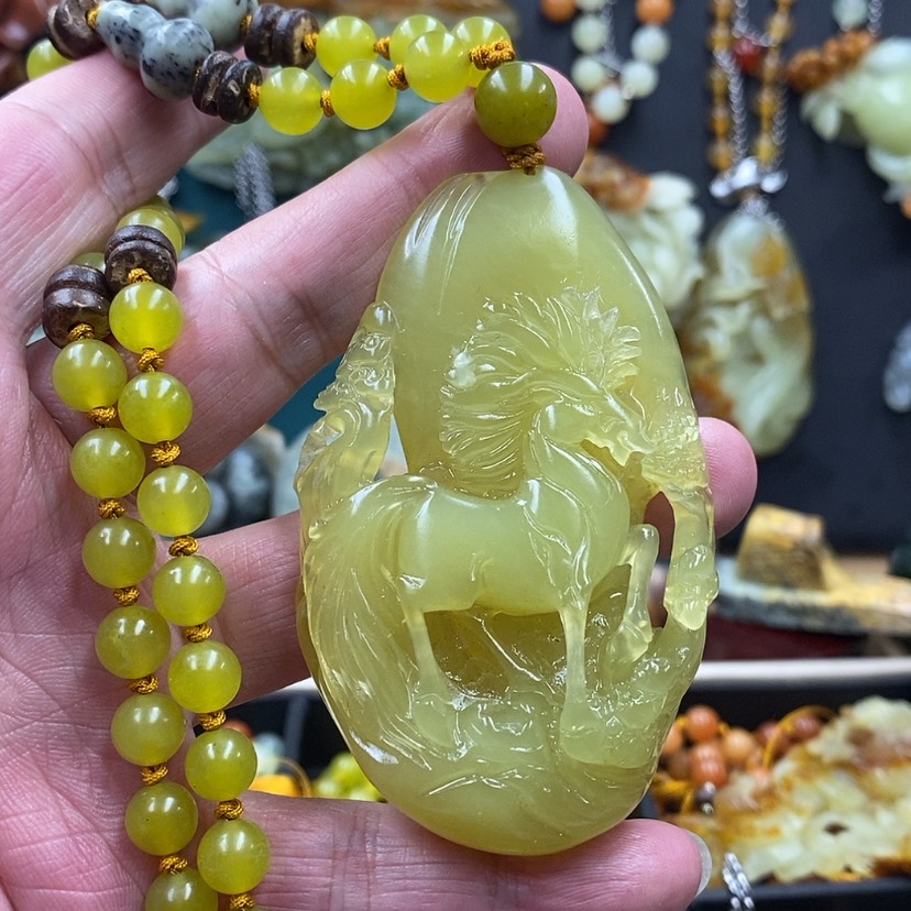 【闪购商品】蛇纹石玉吊坠未镶嵌