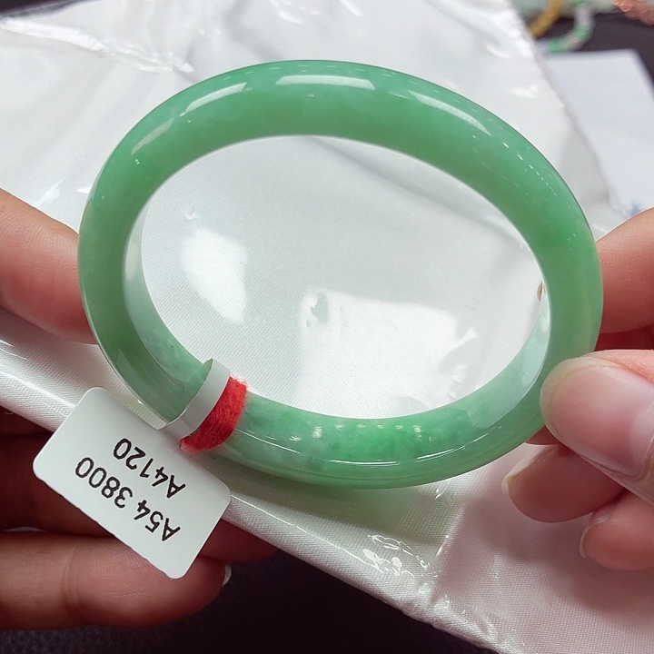 翡翠未镶嵌手镯（贵妃镯）天然缅甸A货翡翠