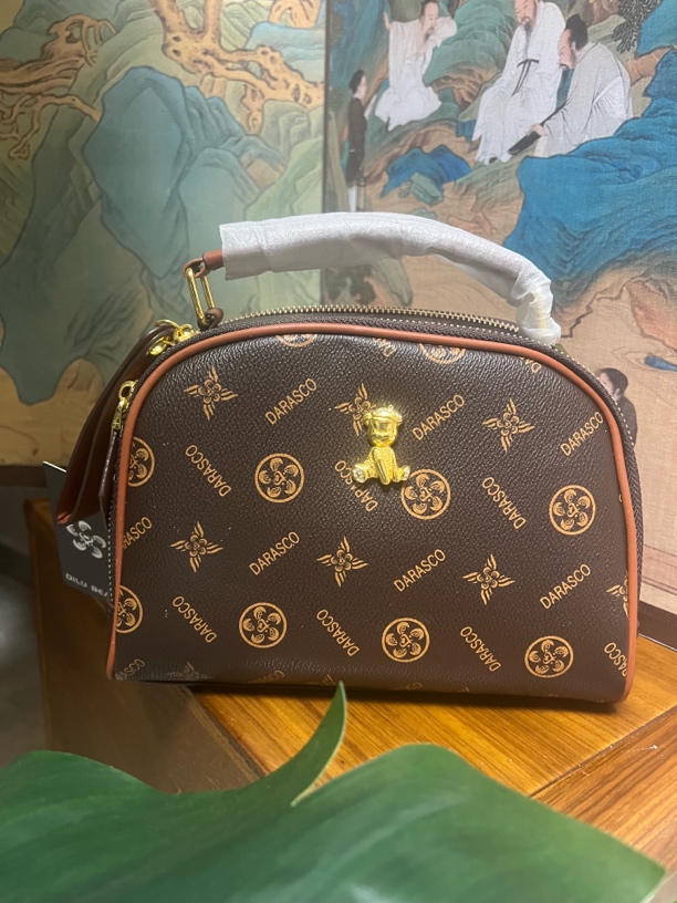 8135棕色单肩字母圆圈斜挎包时尚手机包印花潮流春夏复古