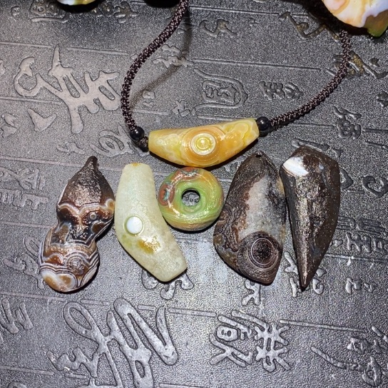 石英质玉未镶嵌珠宝半成品天*