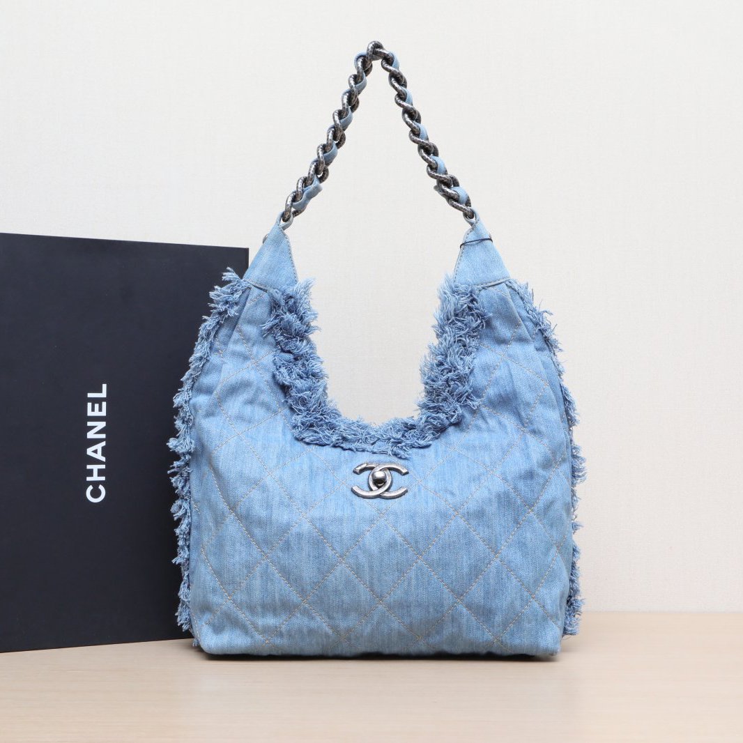 95新 Chanel/香奈儿 小花双双 牛仔蓝 20开 熔岩链条 hobo 腋下包
