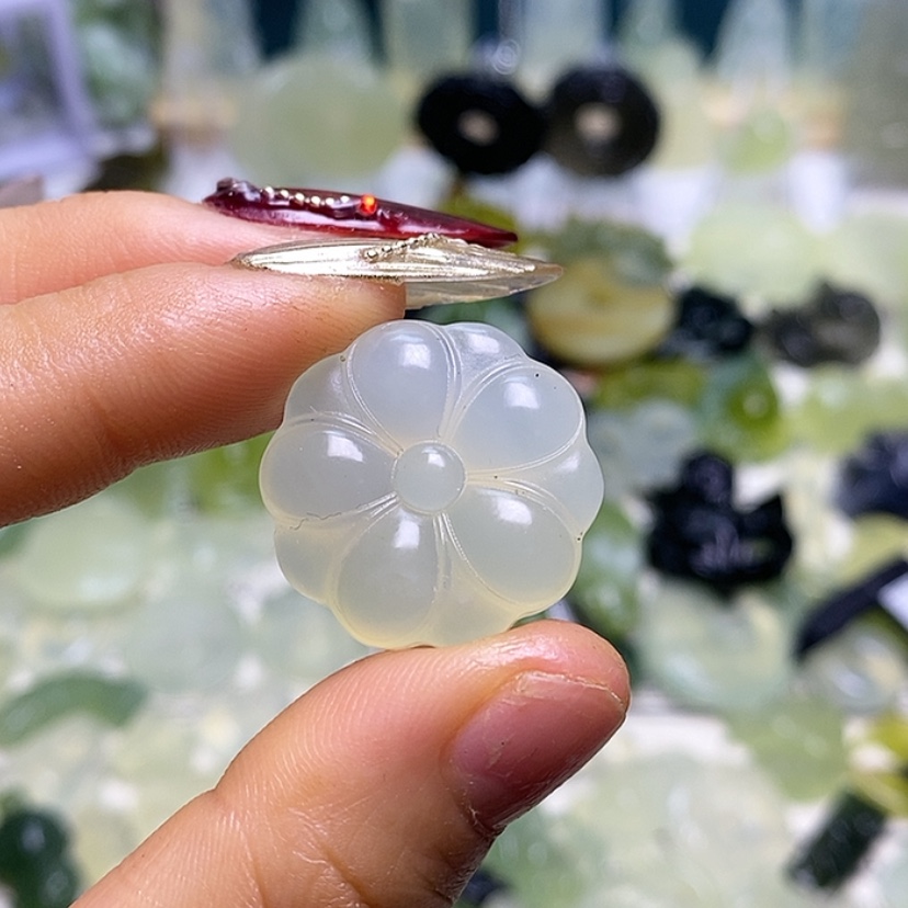 【闪购商品】蛇纹石玉颈饰未镶嵌