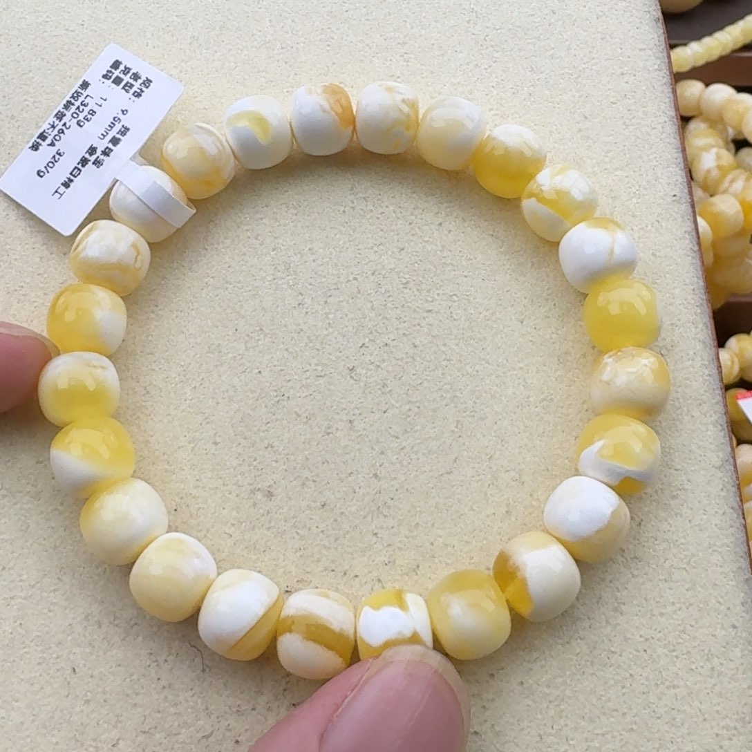 琥珀手链未镶嵌L****?蜜蜡手串