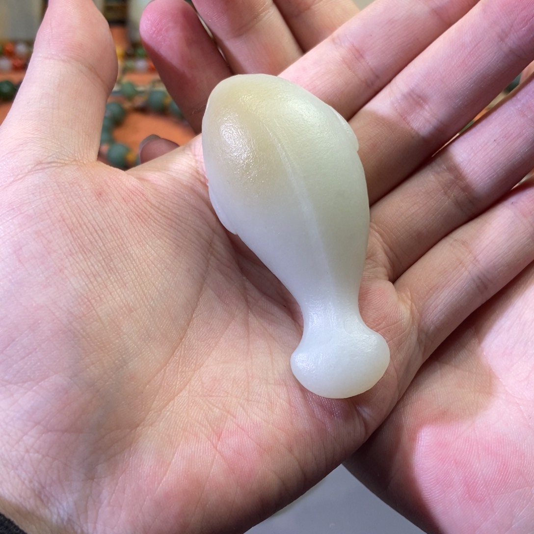 和田玉颈饰未镶嵌小*子