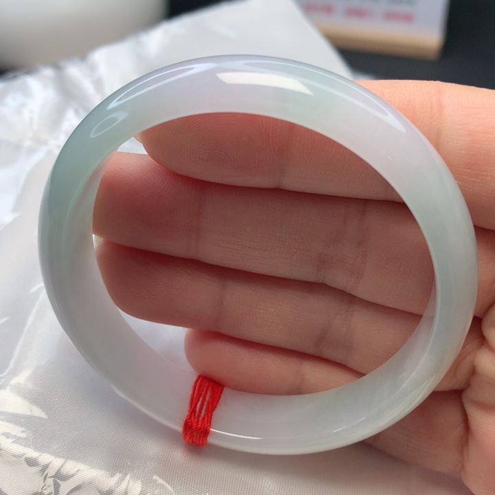 翡翠手镯未镶嵌555555656