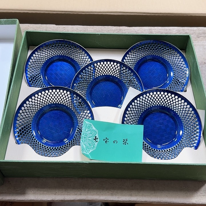 金属哈哈哈哈哈哈