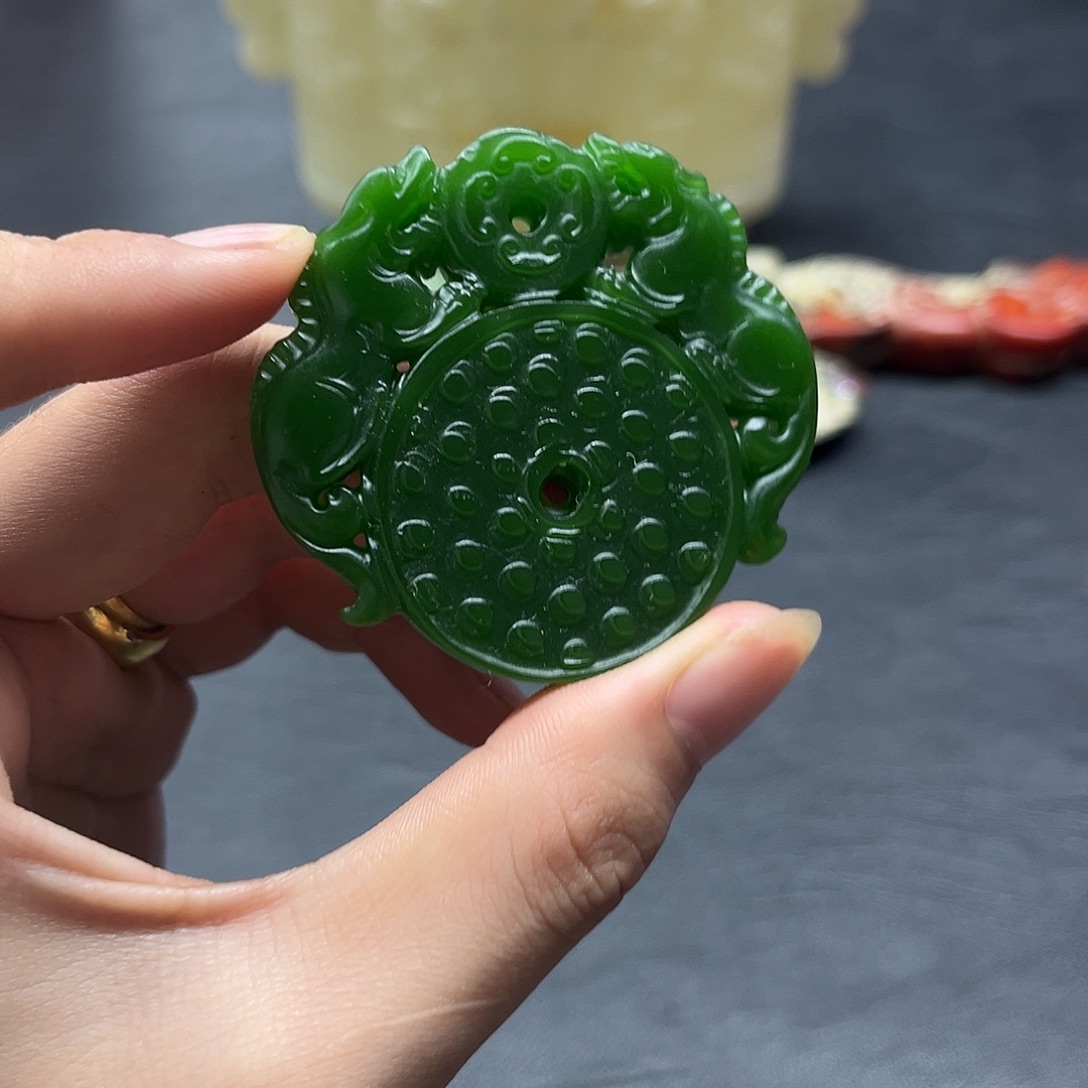 和田玉未镶嵌挂件