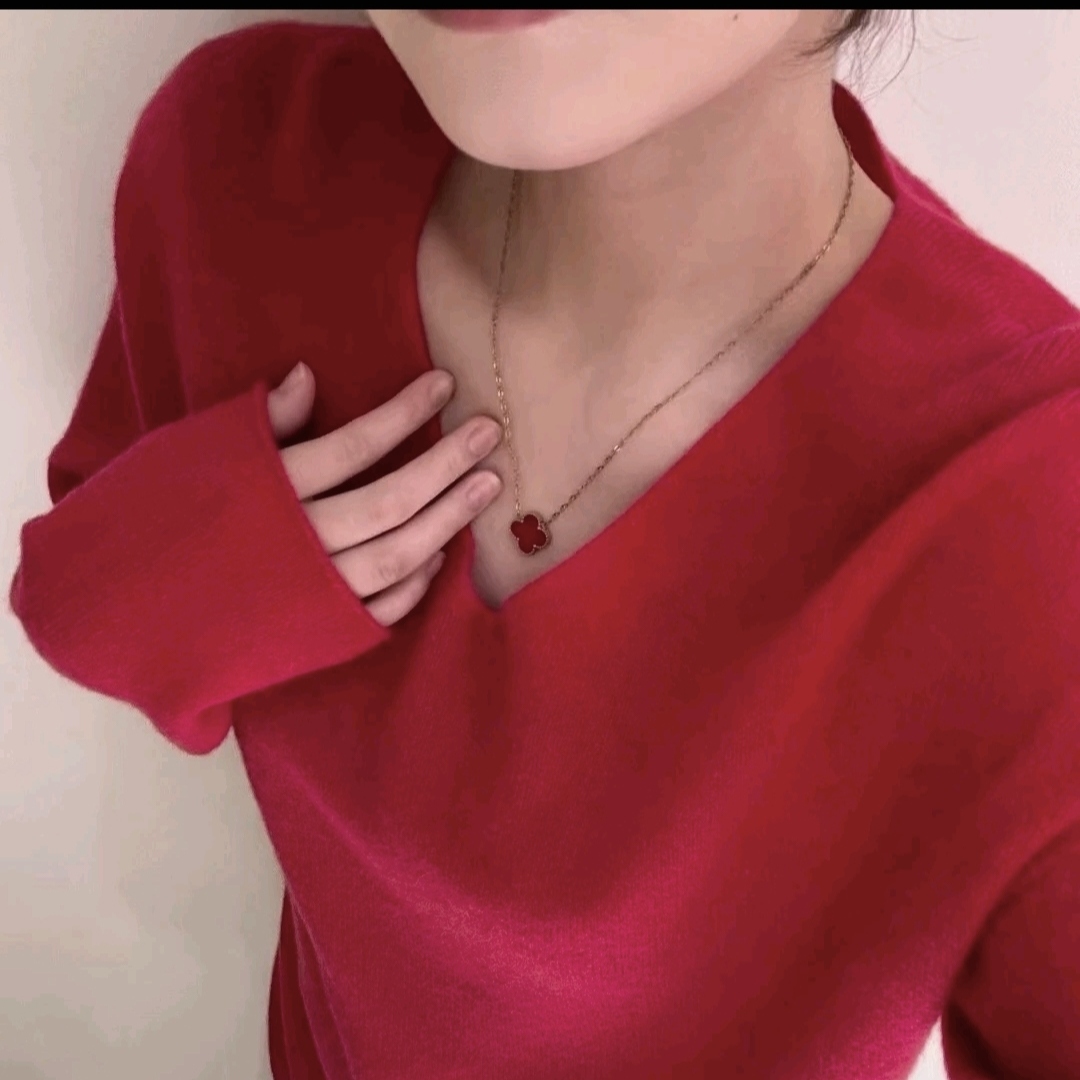 山羊绒 棉羊毛V领女常规款红色针织长袖宽松慵懒风              