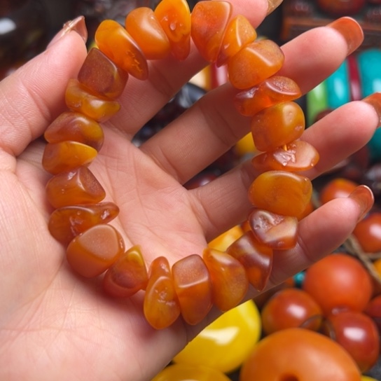 琥珀手串未镶嵌蜜蜡