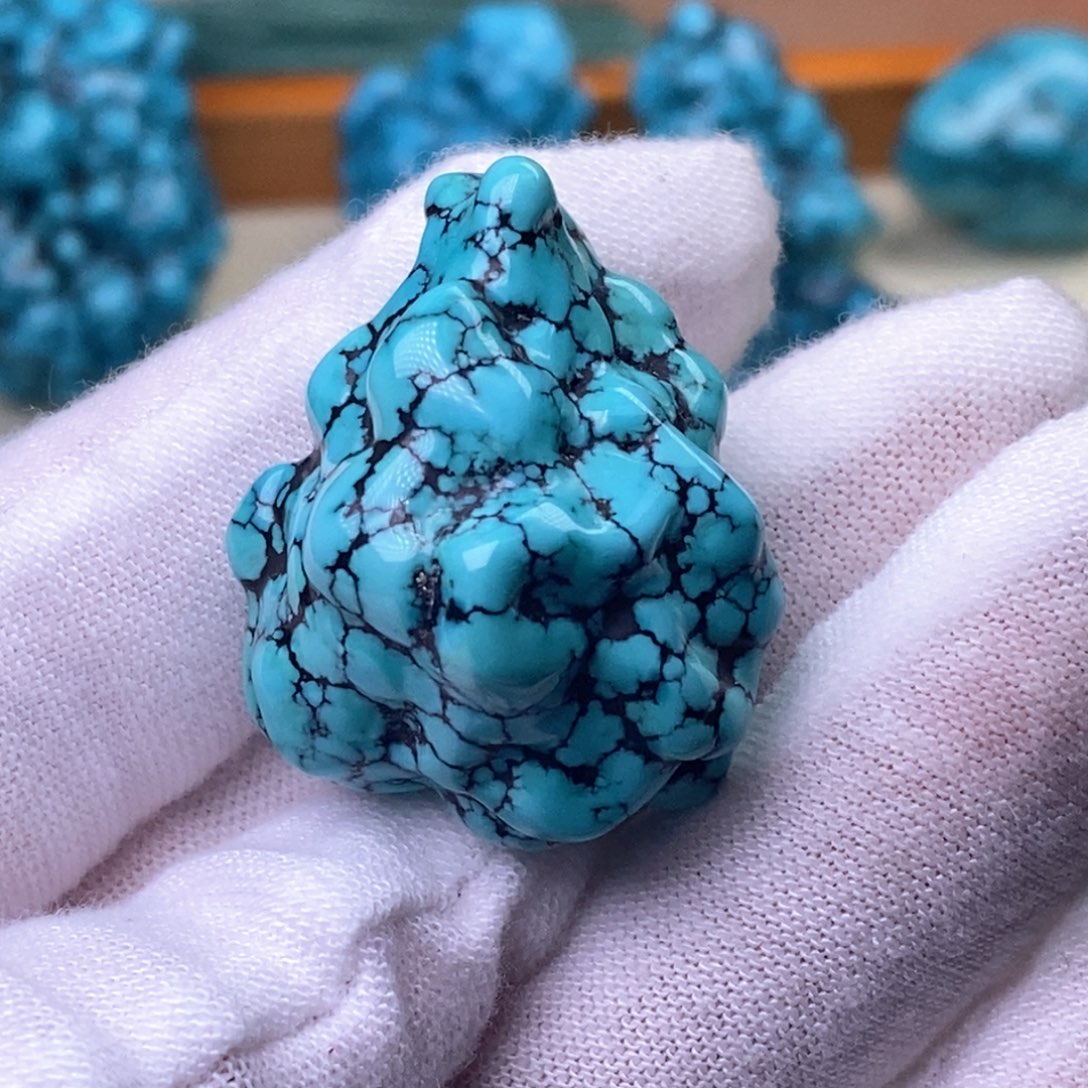 未镶嵌绿松石珠宝奇石