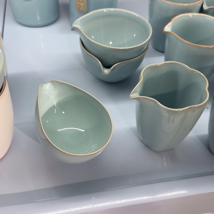 微瑕天青手抓公道