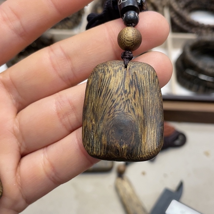 沉香吊坠奇楠挂件红油老料