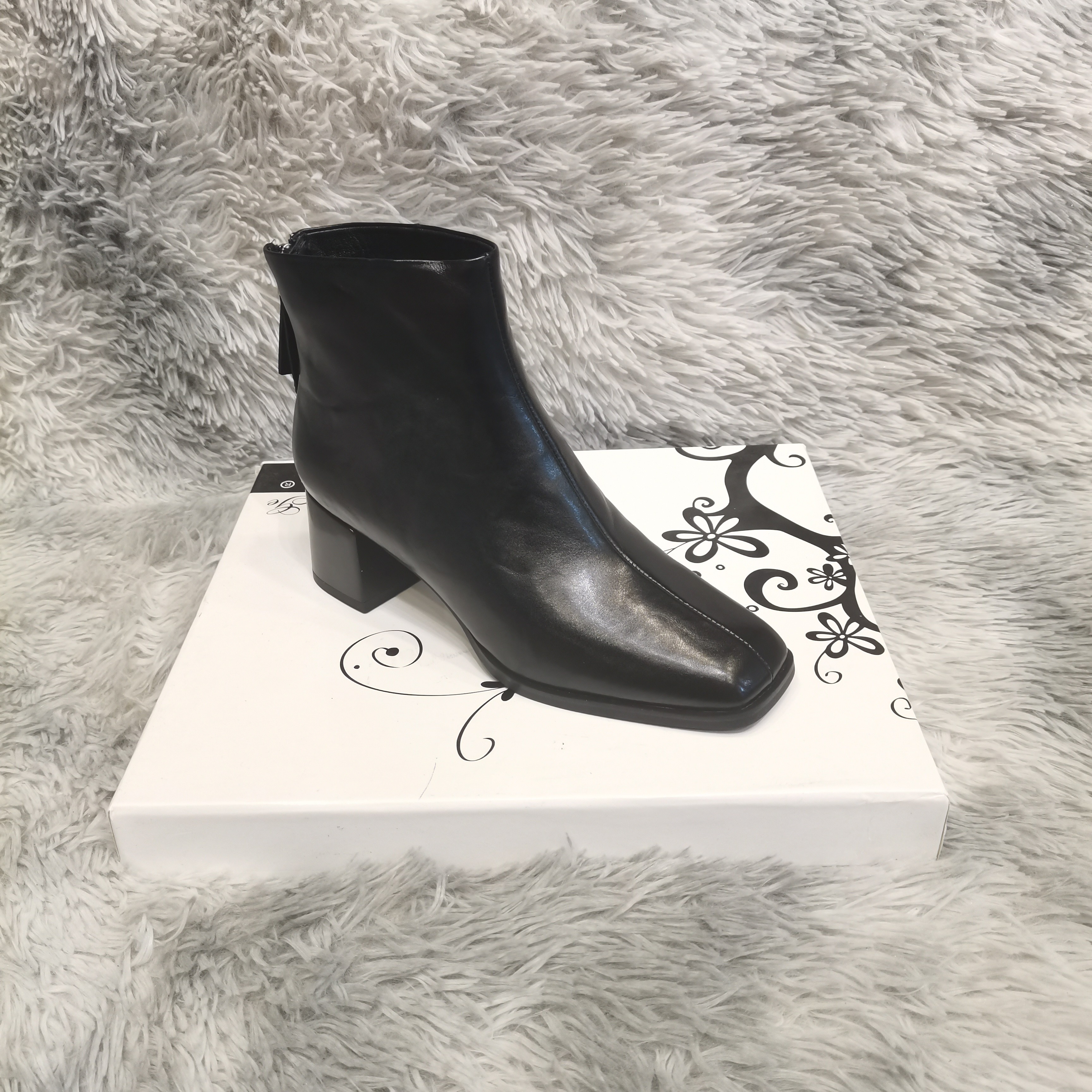 牛皮后拉链法式瘦瘦靴粗跟复古港风圆头方头短靴