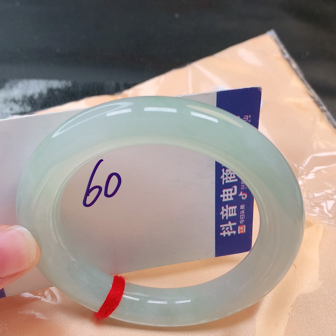 翡翠手镯未镶嵌60号