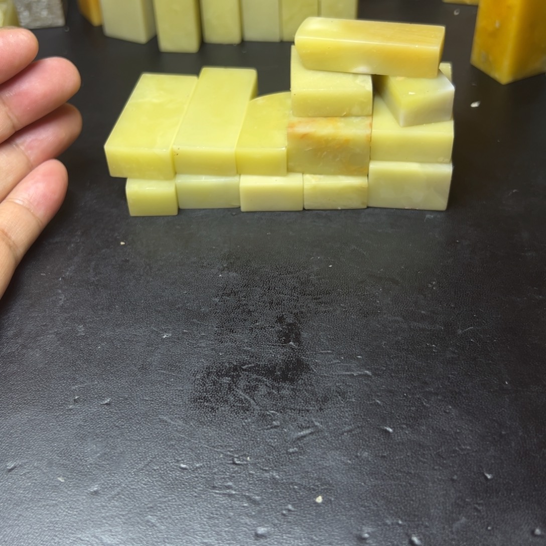 青田石青田封门青和菜花印章