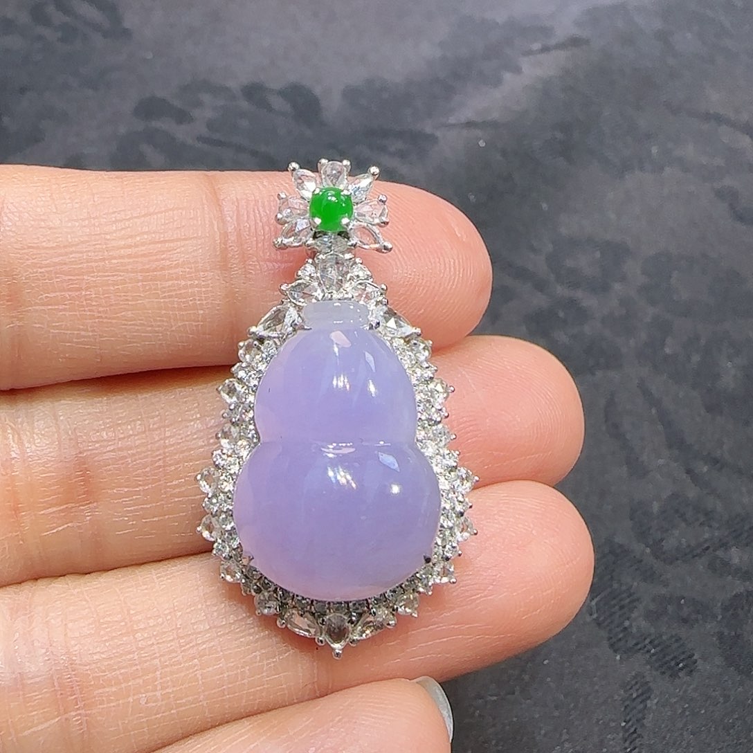 翡翠吊坠(不含链)18K金镶嵌