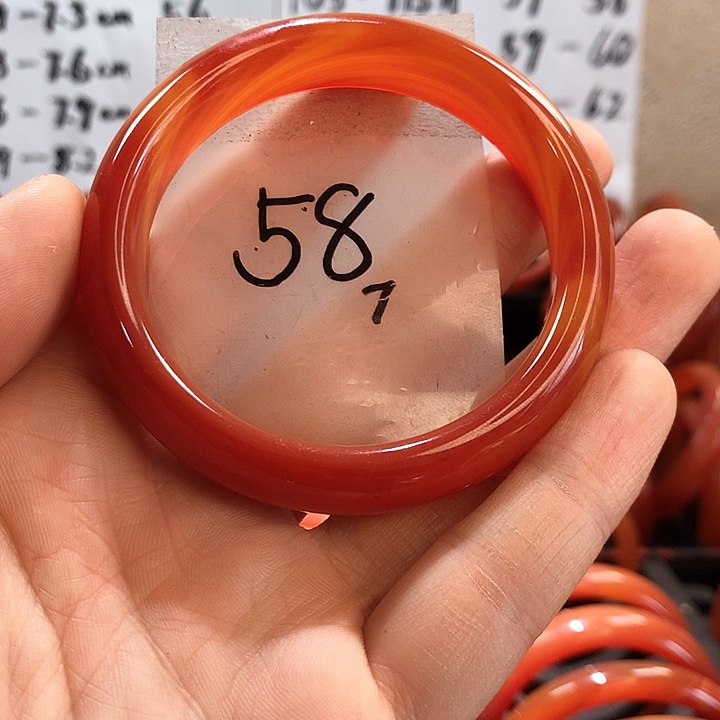 玛瑙/玉髓手镯未镶嵌