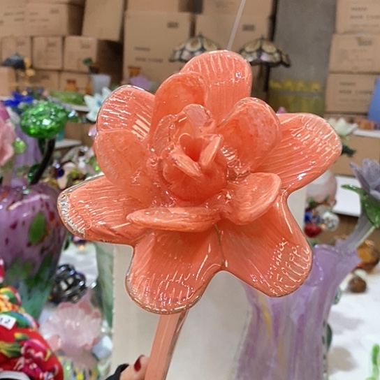 琉璃花瓶高45厘米宽12厘米