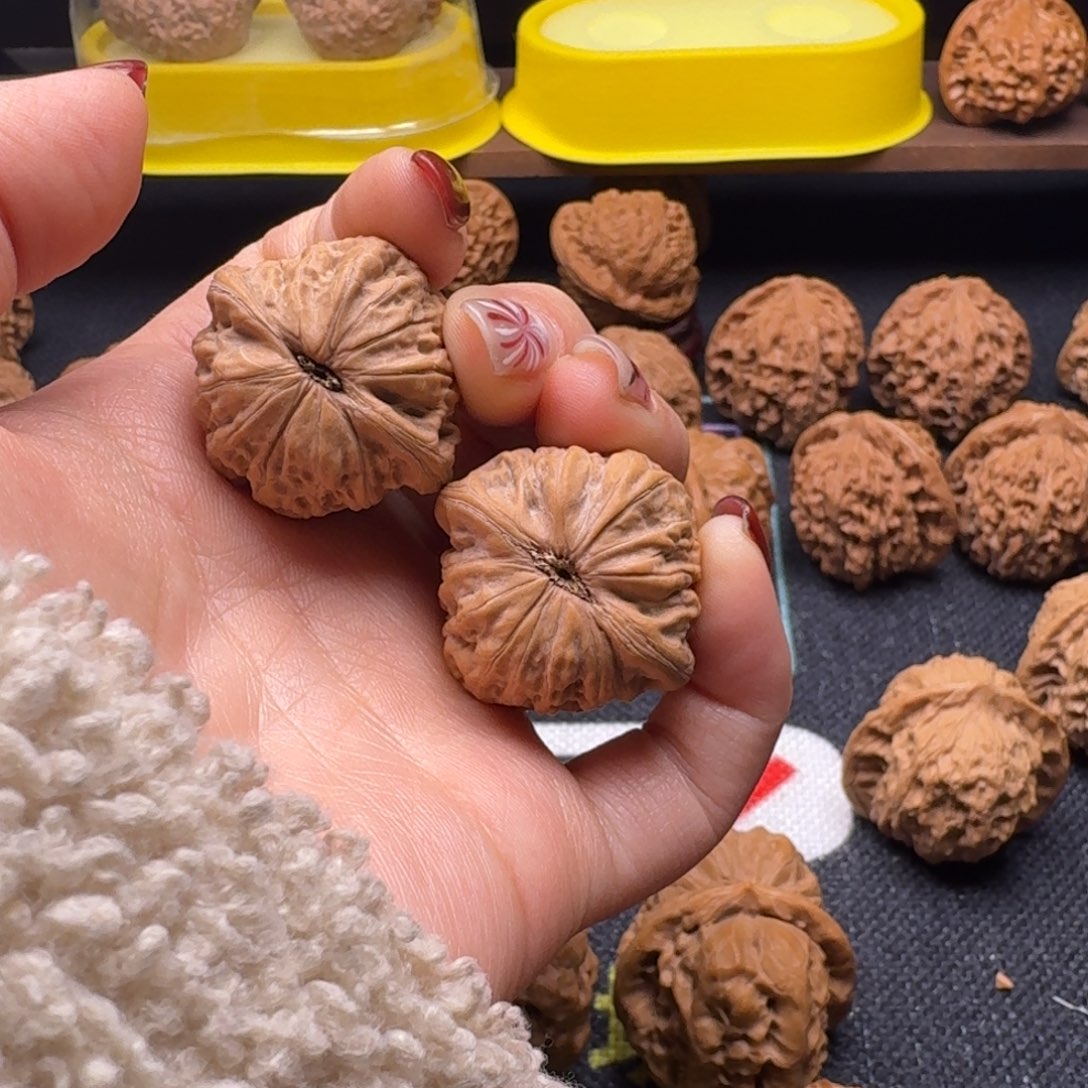 文玩核桃吊坠铁锤32手捻