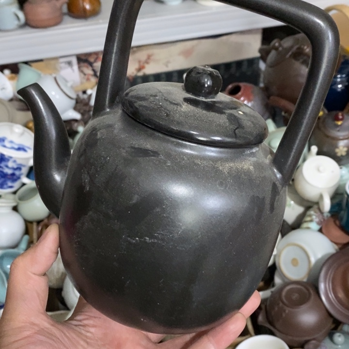 陶瓷艺术品及陶瓷壶