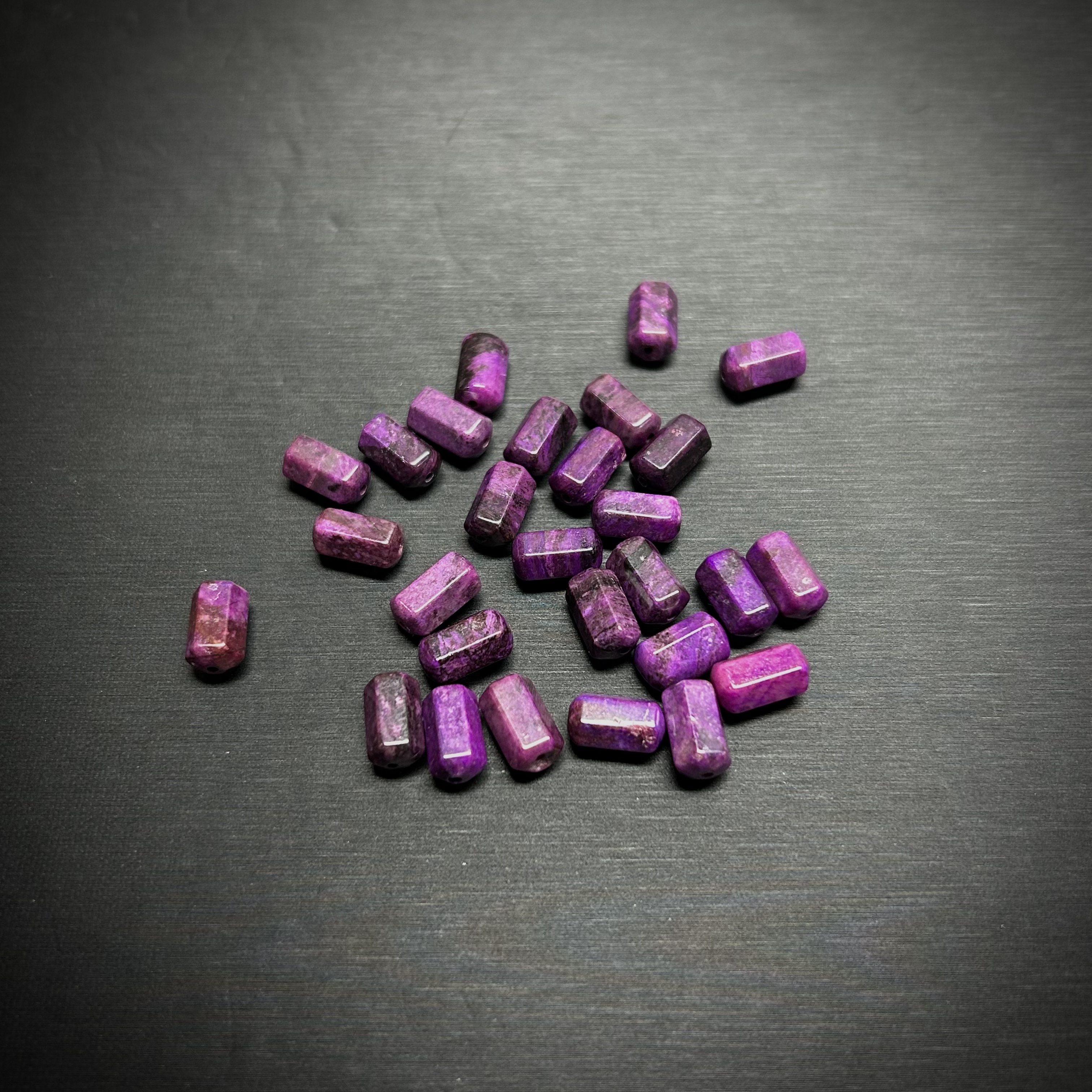 【回归活动】32001594泥地紫小六棱柱单珠（多样性发其一）447