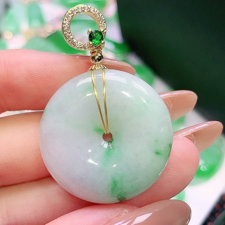 颈饰未镶嵌翡翠翡翠