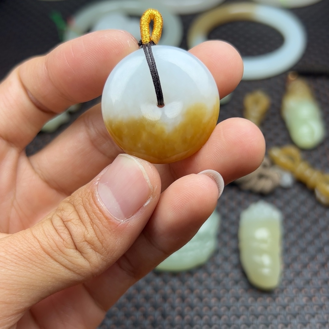 和田玉挂件未镶嵌