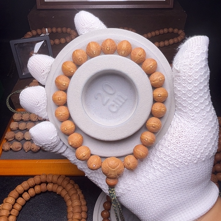 手串凤眼菩提12mm实心玉化皮