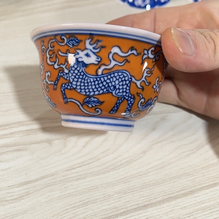 瓷片/////景德镇陶瓷杯子。红。