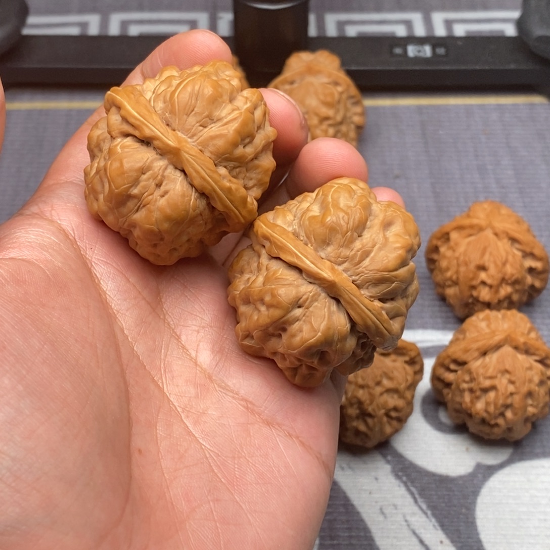 灰***狼吊坠文玩核桃精配暴力蛙蛙41